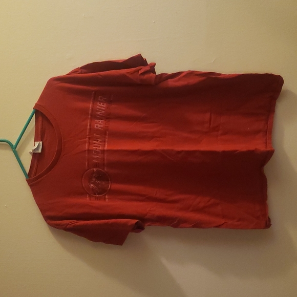 Red Mount Rainer National Park Short Sleeve Tee - Picture 1 of 7